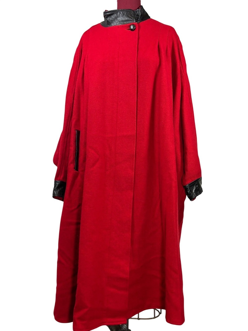 Vtg Dani Colby Forstmann Hockanum Batwing Coat Womens One Size Red Leather Trim